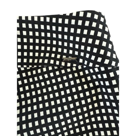 UP! Canada Black White Check Elastic Waist Ankle Pull On Pants‎ Size 4 Slimming - Picture 8 of 8